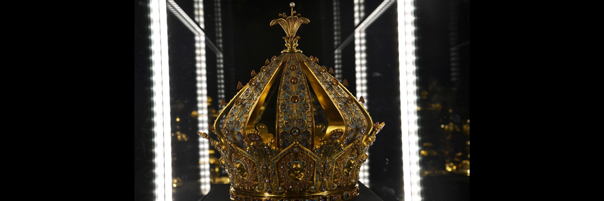 « La couronne est une incroyable quantité d’amour »