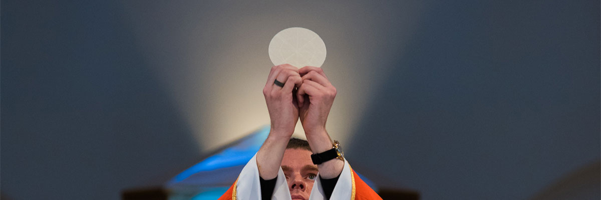 Le service trouve sa force dans l’Eucharistie